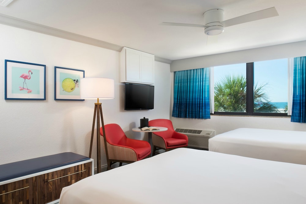 Traditional Room, 2 Queen Beds, Refrigerator & Microwave, Beach View (Gulf Front) - Photo 1