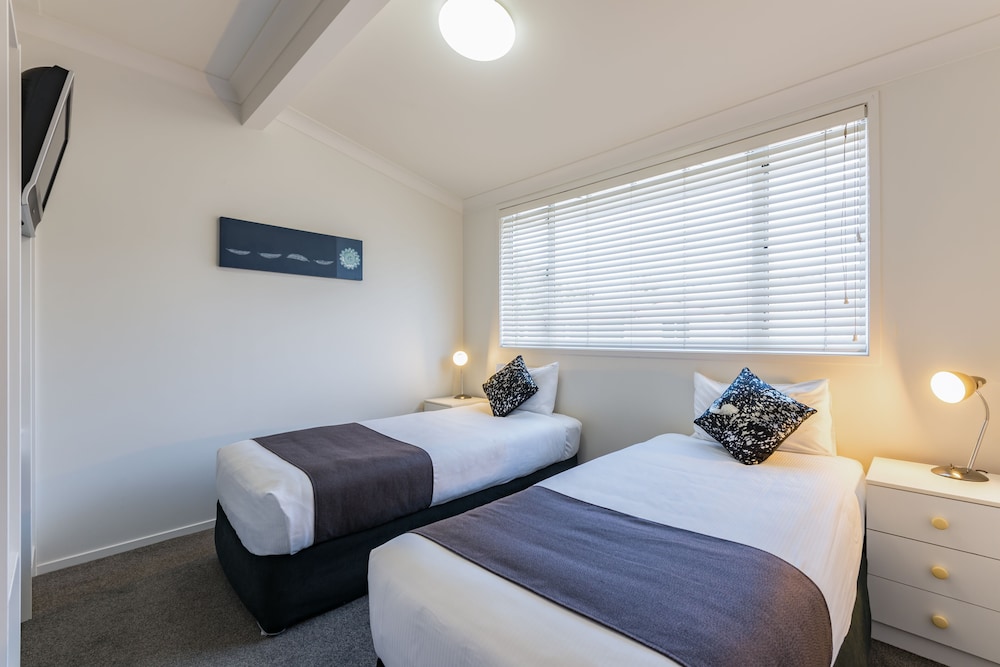 Family Suite, 1 Bedroom, Non Smoking, Sea View photo 3