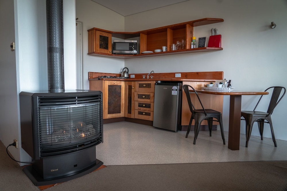 Lake View Spa Suite