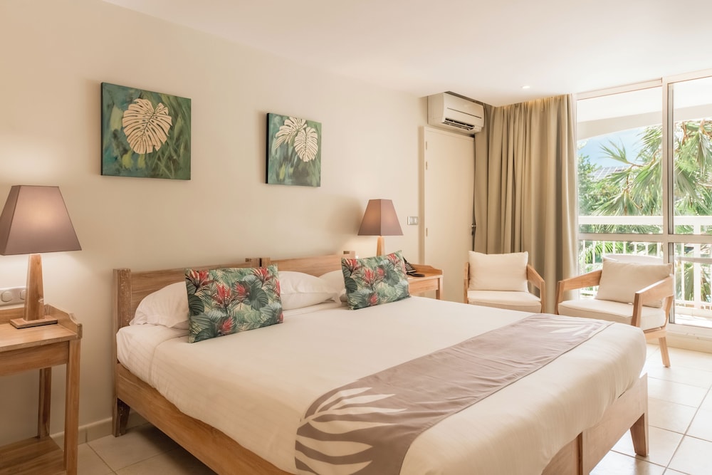 Comfort Room, Garden View - Photo 1