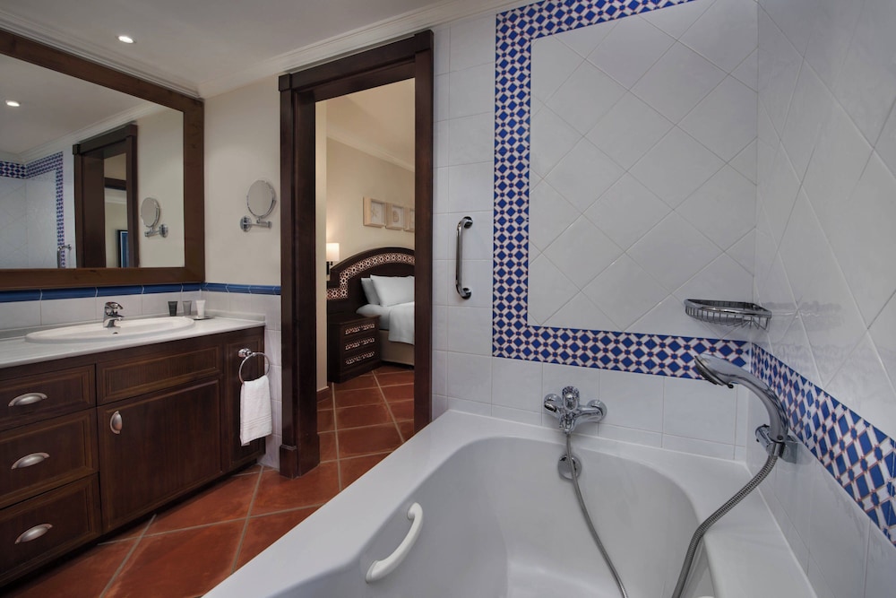 Apartment, 3 Bedrooms, Garden View (Balcony) - Photo 6