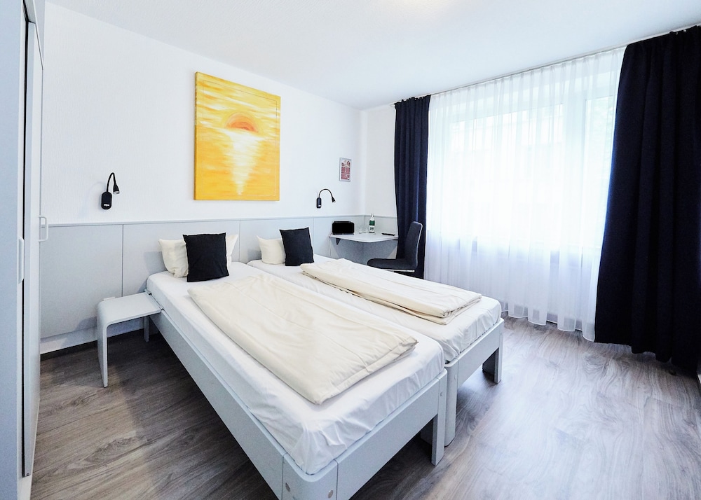 Double Room Large - Photo 10