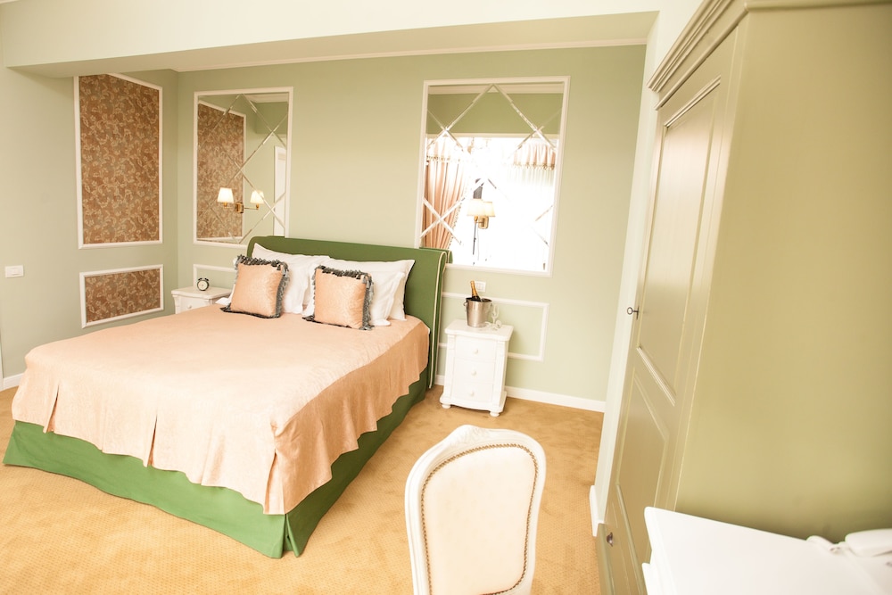 Deluxe Double Room, City View photo 1