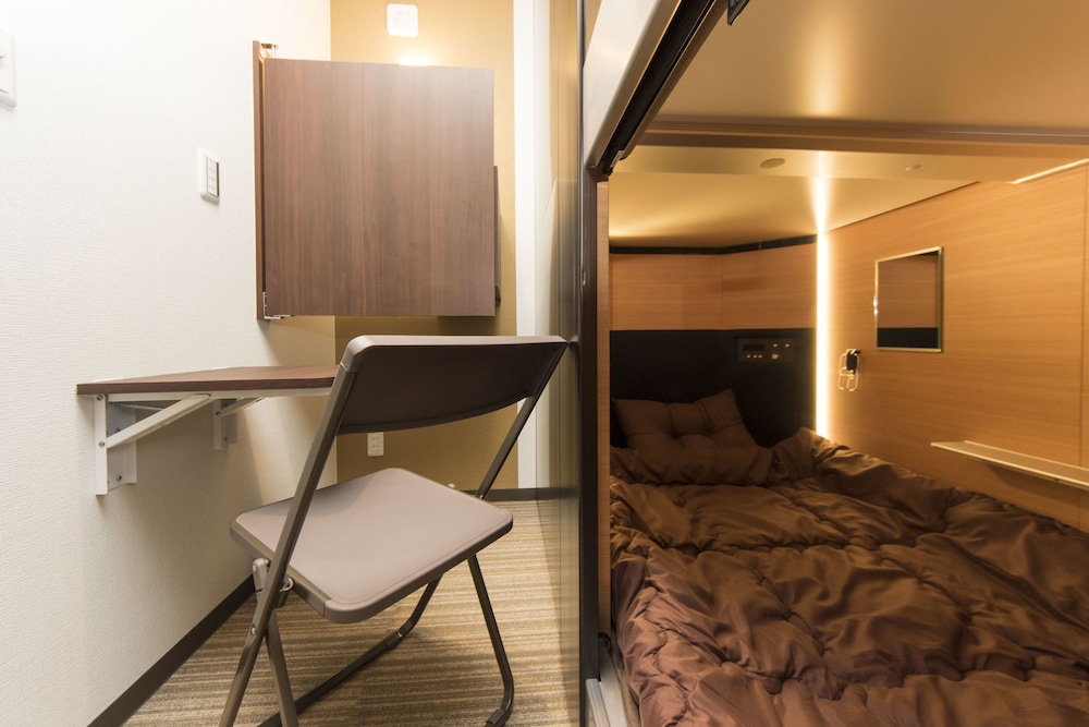 Basic Shared Dormitory, Men only, Non Smoking photo 2