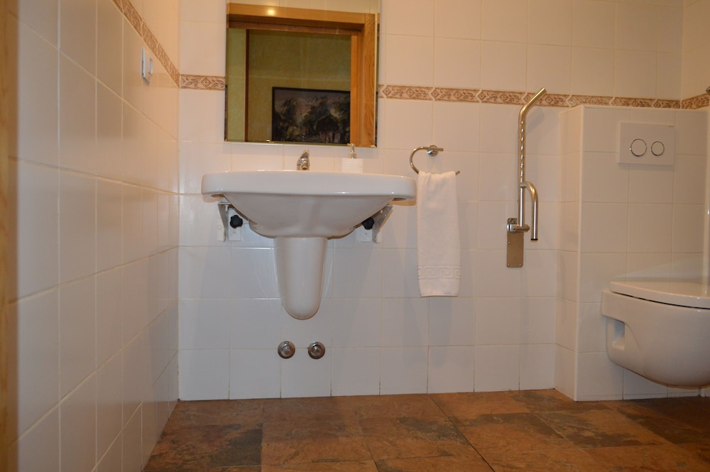 Cottage, 6 Bedrooms photo 3