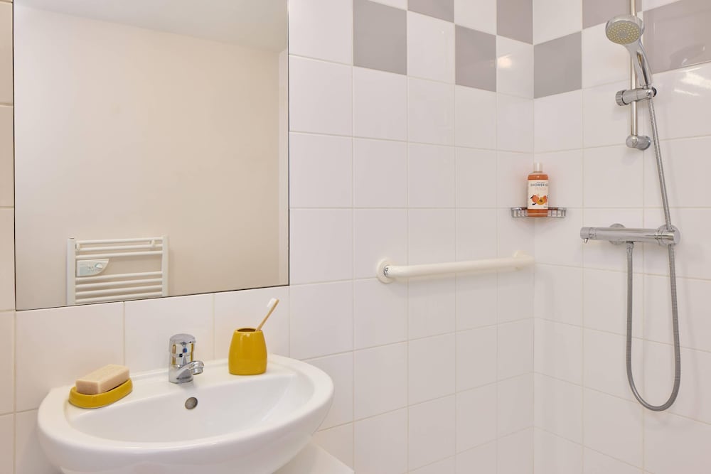 Suite, 2 Queen Beds, Non Smoking
