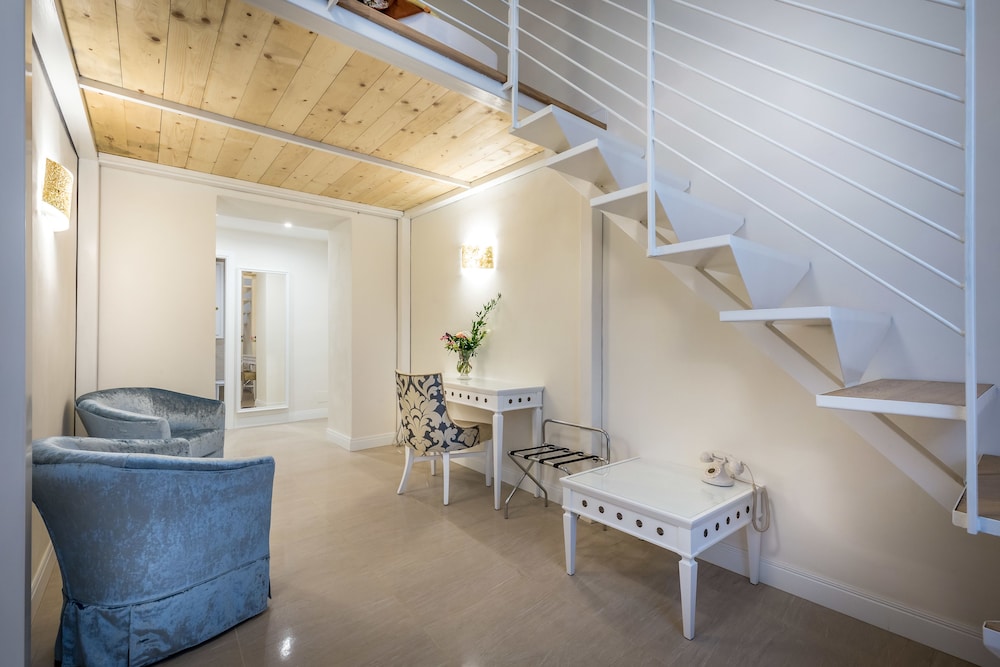 Suite, 2 Bedrooms, Kitchen (Alessandra ) photo 1