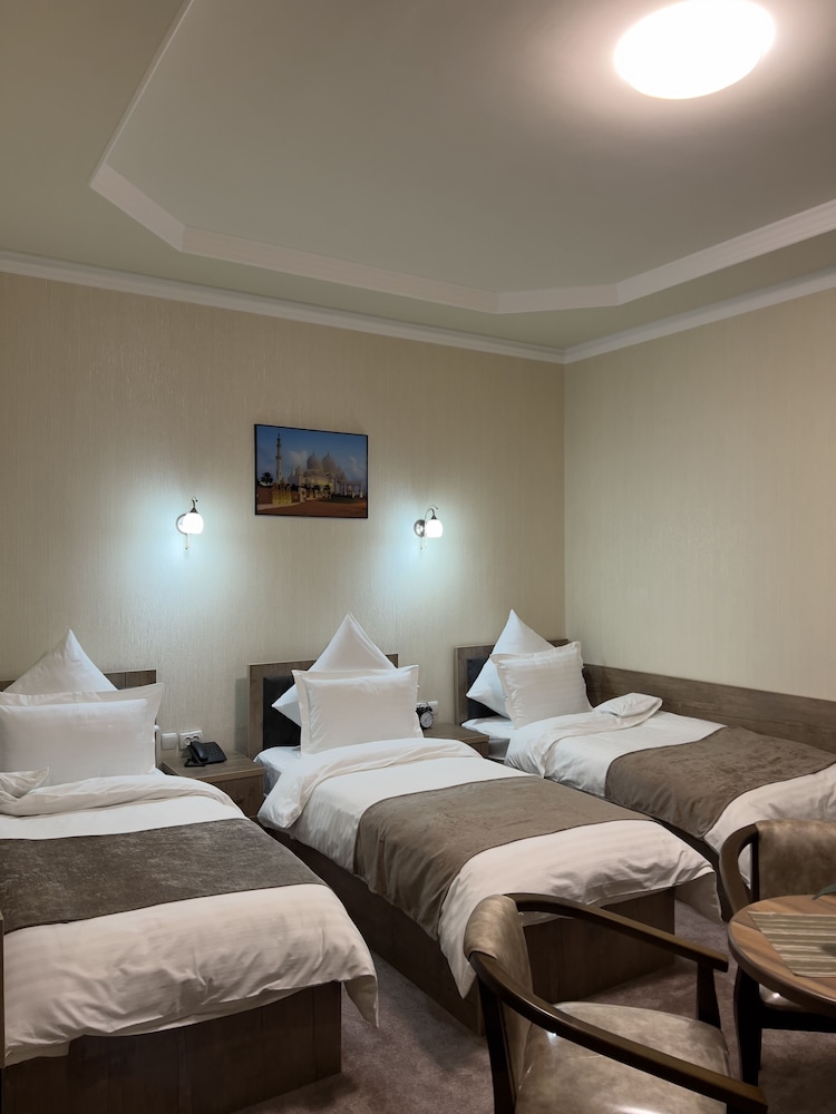 Standard Triple Room - Photo 2