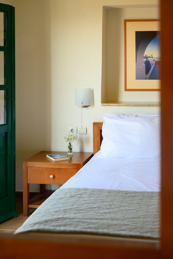 Classic Apartment, Sea View photo 1