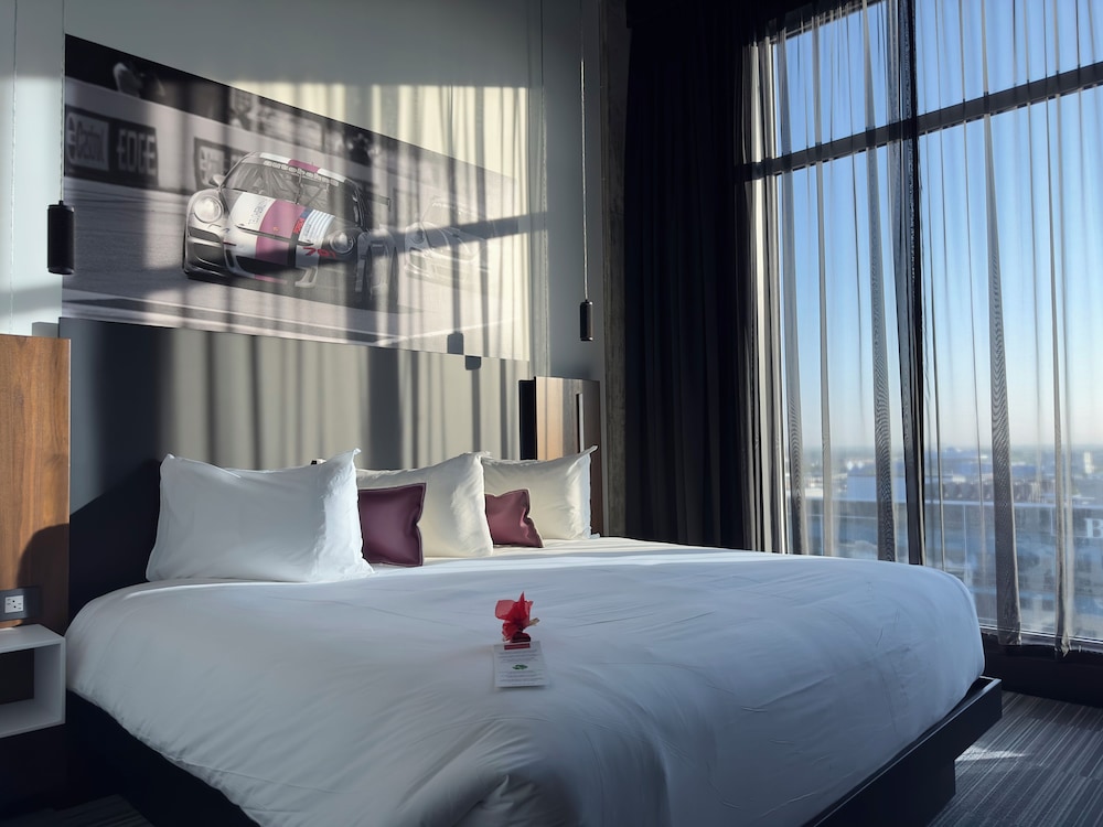 Superior Suite, King - Photo 1
