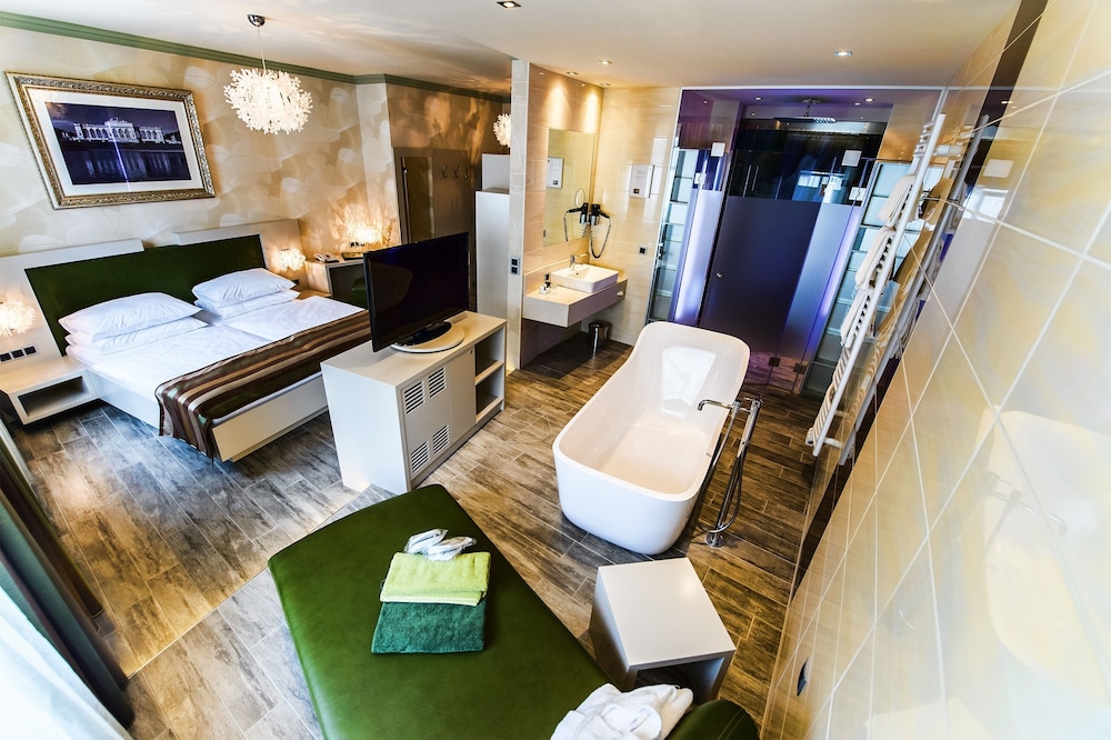 Luxury Suite (Relax)