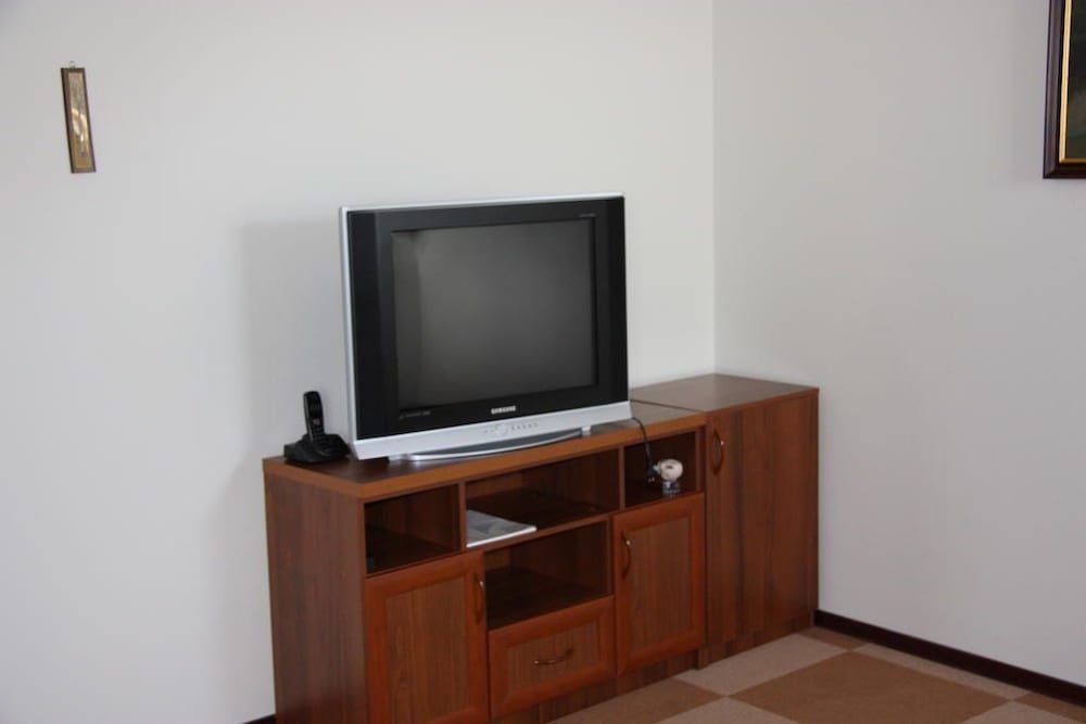 Family Room photo 3