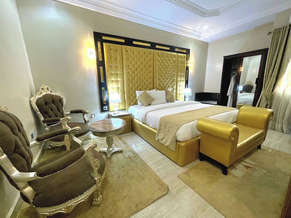 Luxury Room