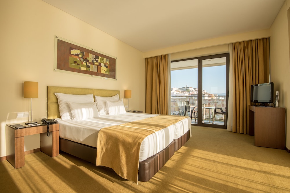 Single Room - Photo 5