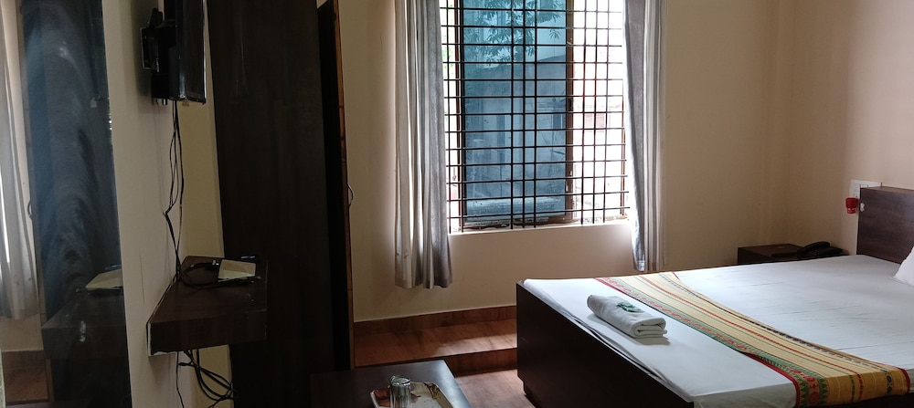 Standard Double Room, City View photo 1