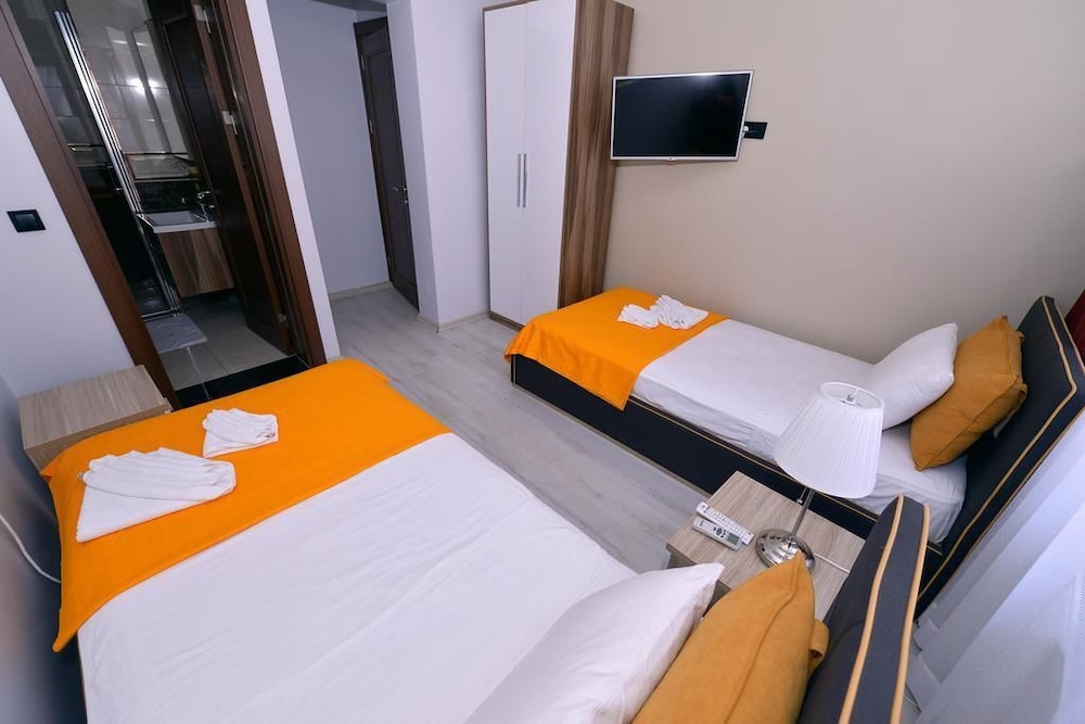 Standard Twin Room photo 2