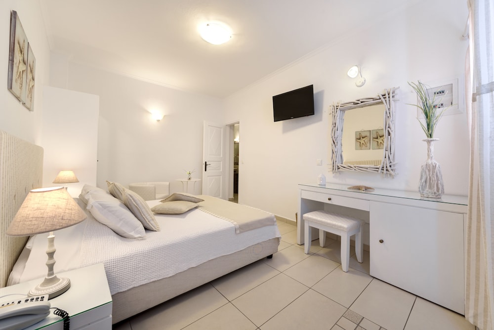 Superior Double or Twin Room - Photo 5