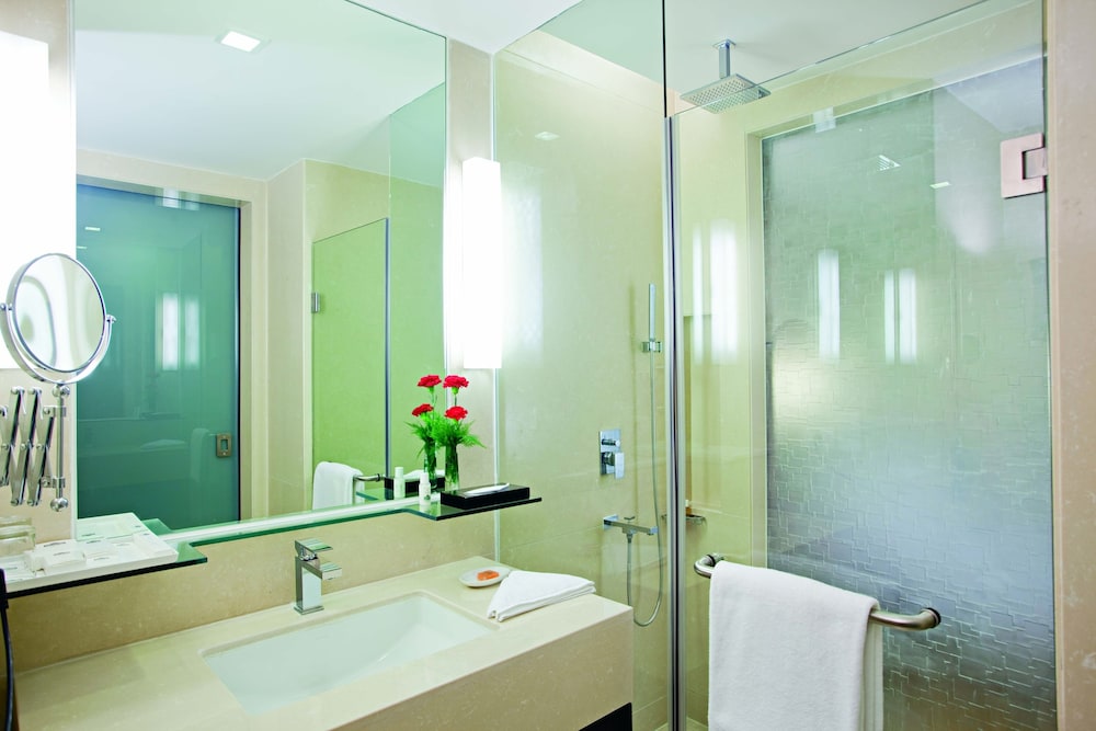 Executive Room - Photo 3