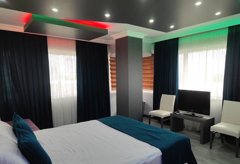 Superior Room, City View