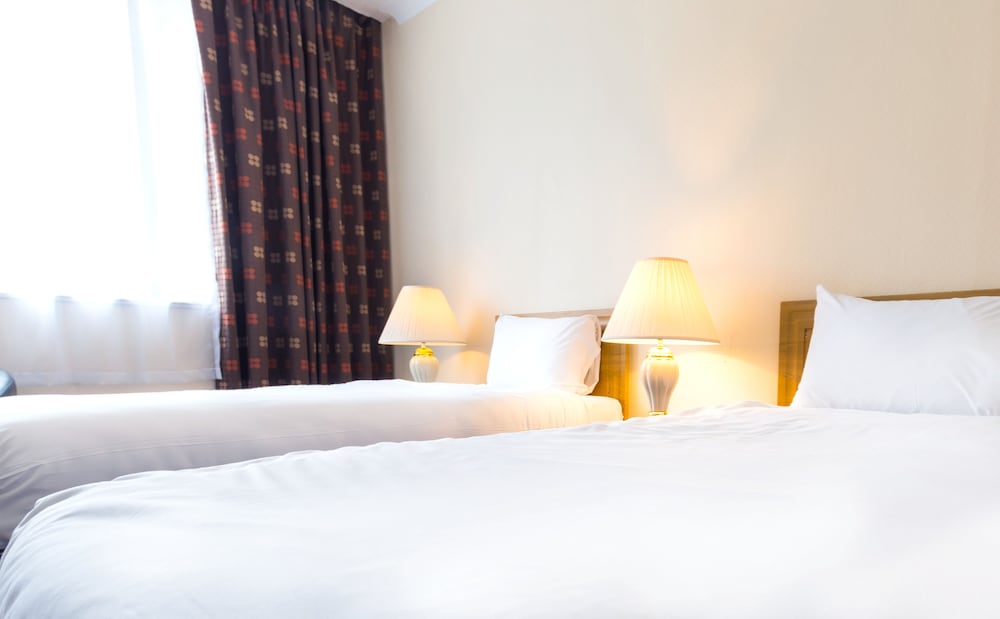 Standard Twin Room - Photo 3
