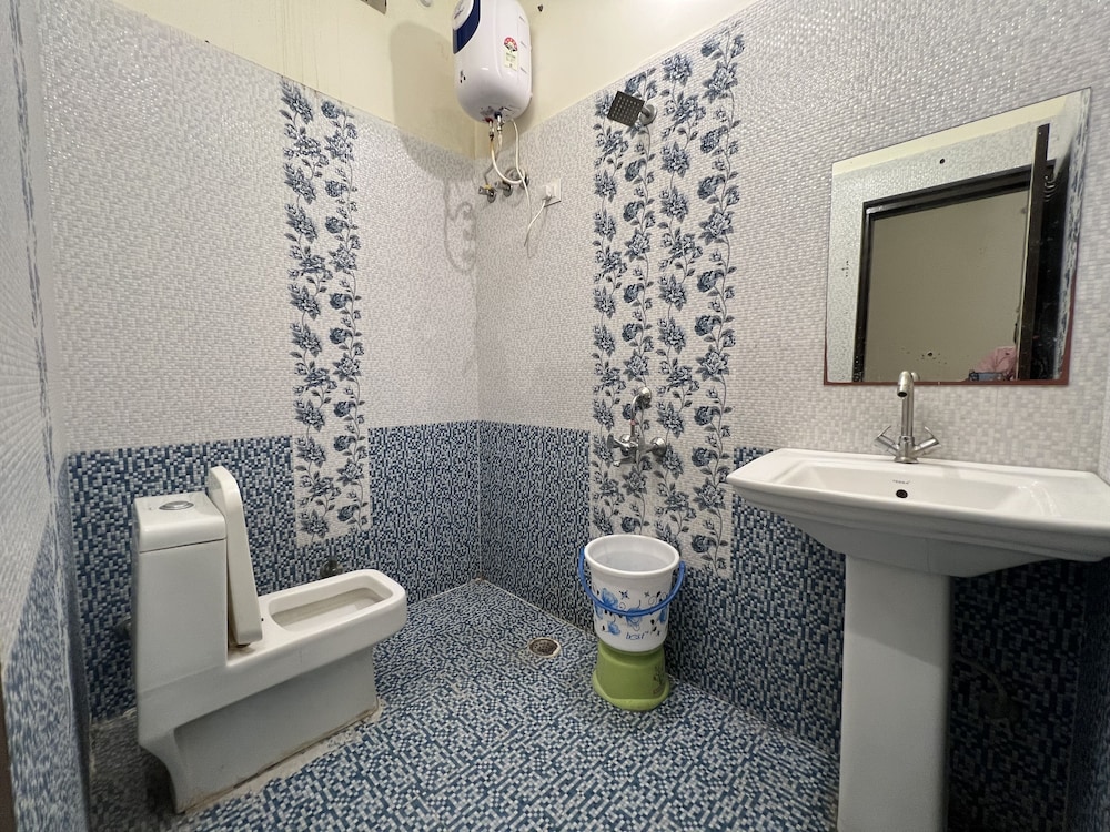 Basic Room photo 3