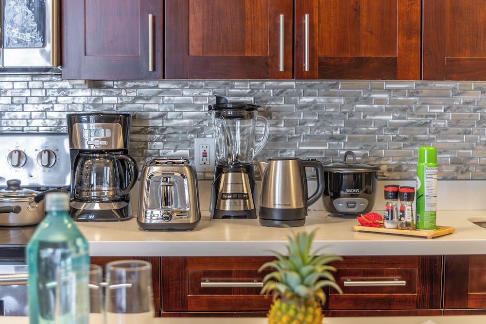 High Floor Ocean View Condo w/ 2 Beds and Parking: Family Suite, 1 Bedroom, Air conditioning, Ocean View (0091) photo