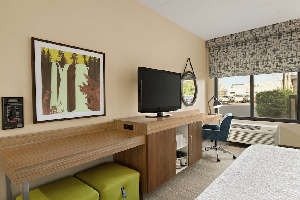 Studio, 1 King Bed, Accessible - Photo 2
