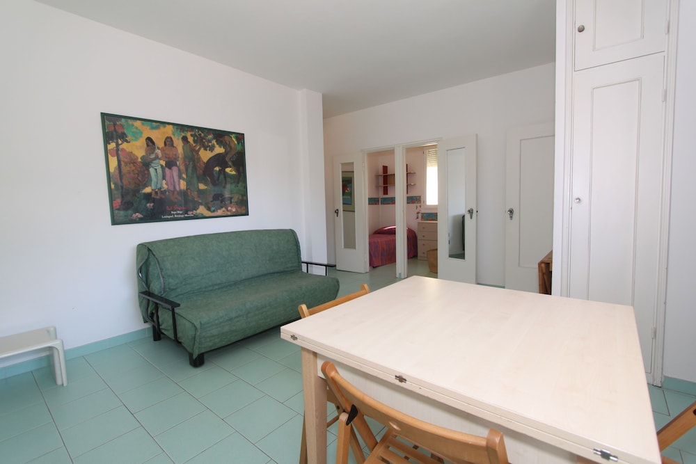 Apartment, 2 Bedrooms photo 2