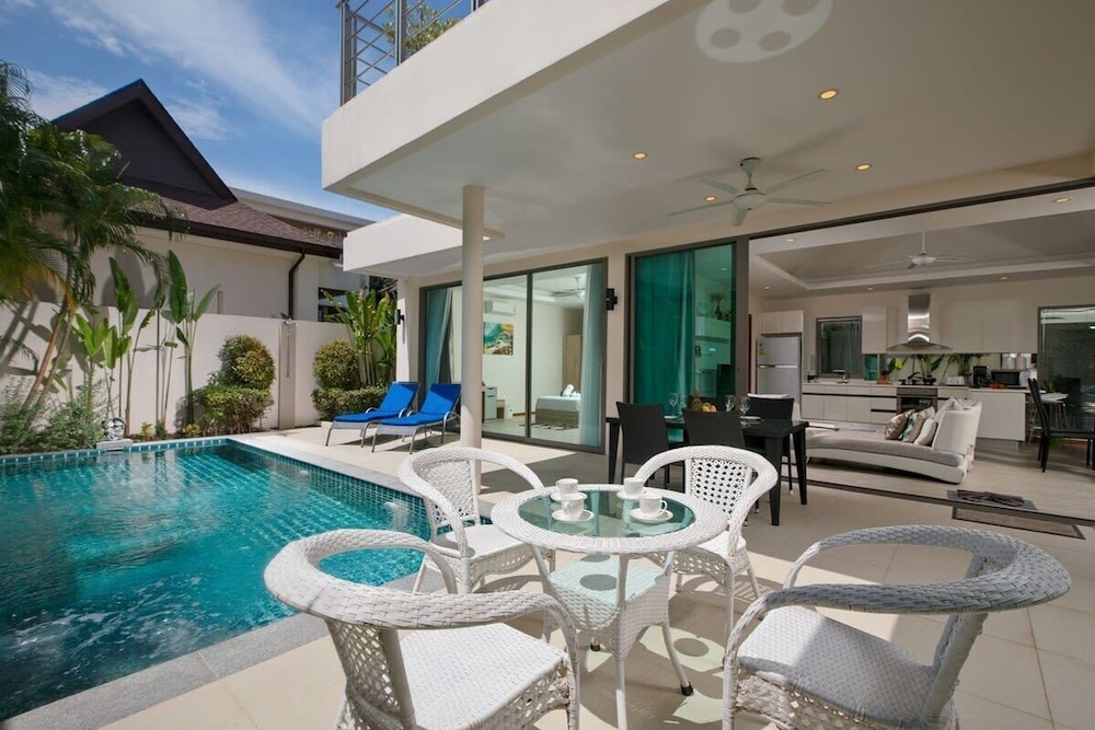 Standard Villa, Pool View photo 3