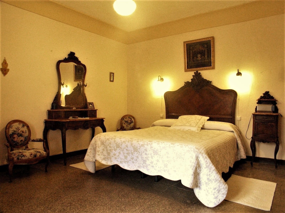 Habitación Familiar con Balcón (Suite Pilar)