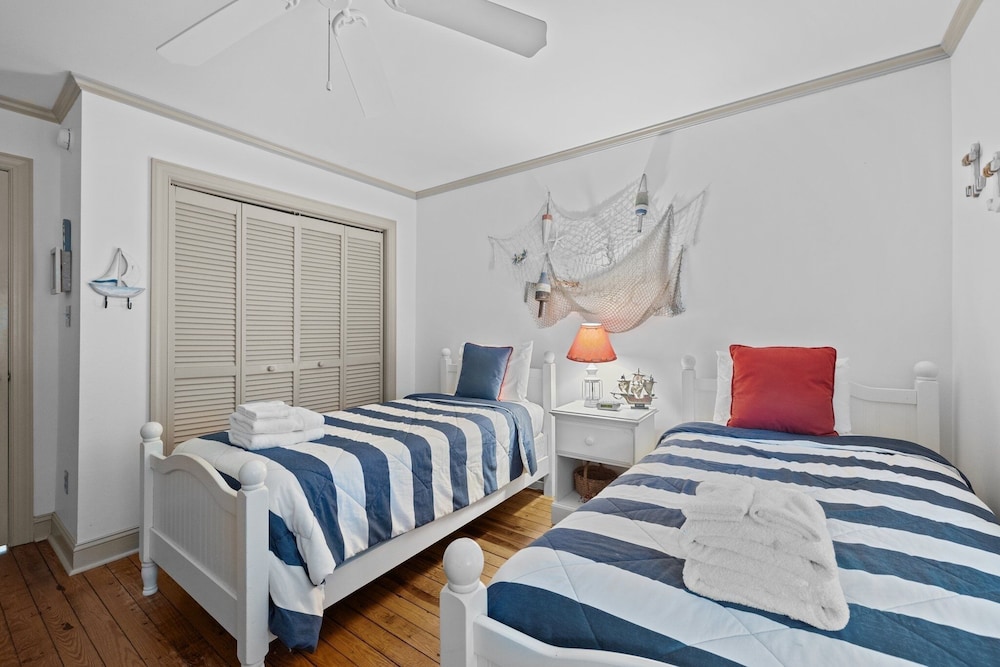 House, 3 Bedrooms photo 2