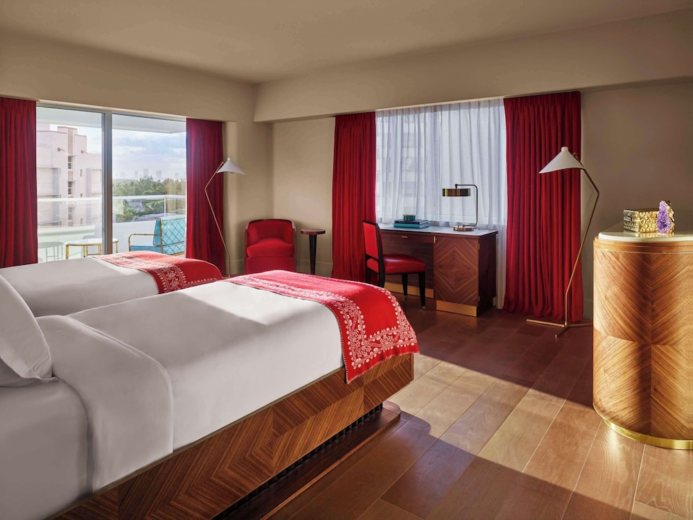 Twin Room, 2 Twin Beds, Bay View