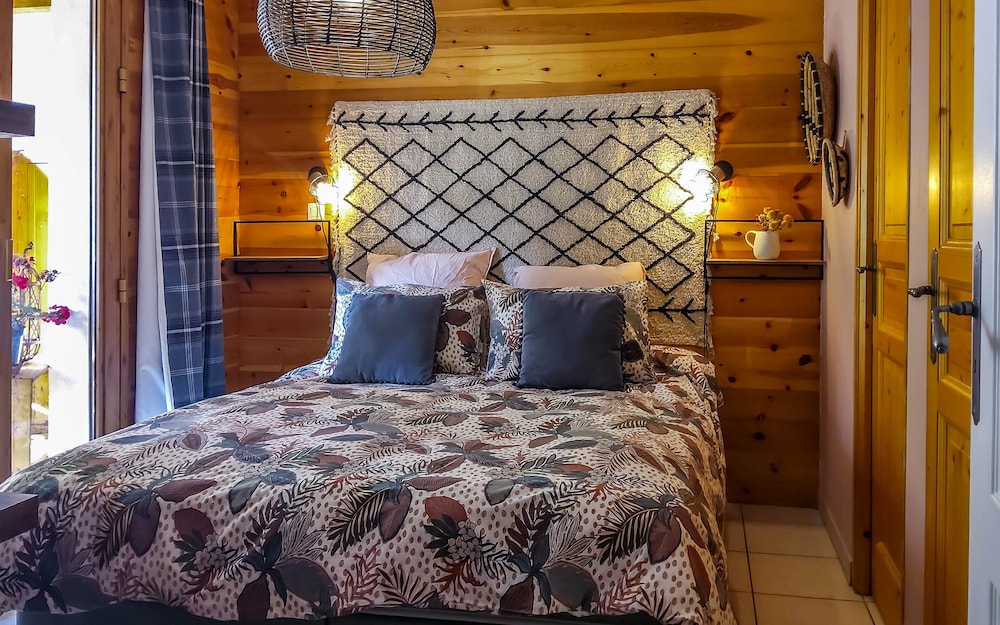 Superior Double Room, Ensuite (Campanule)