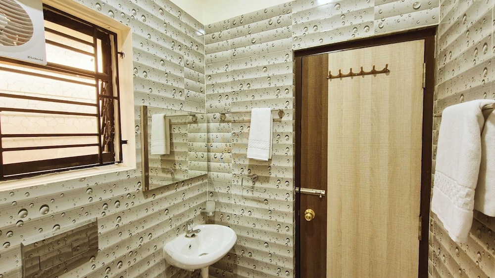 Superior Double Room - Photo 11