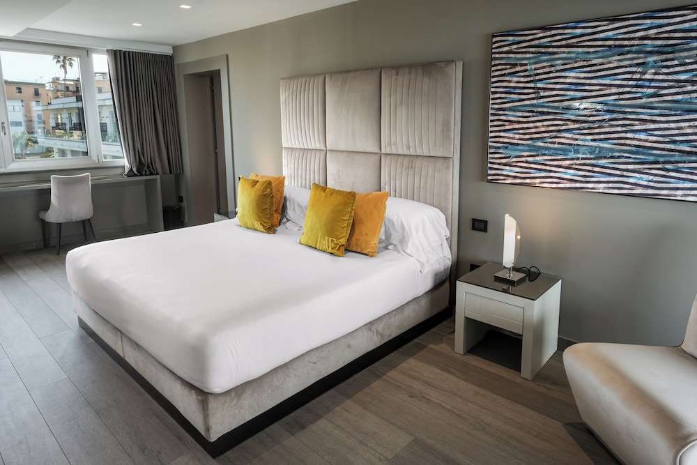 Exclusive Suite - Photo 5