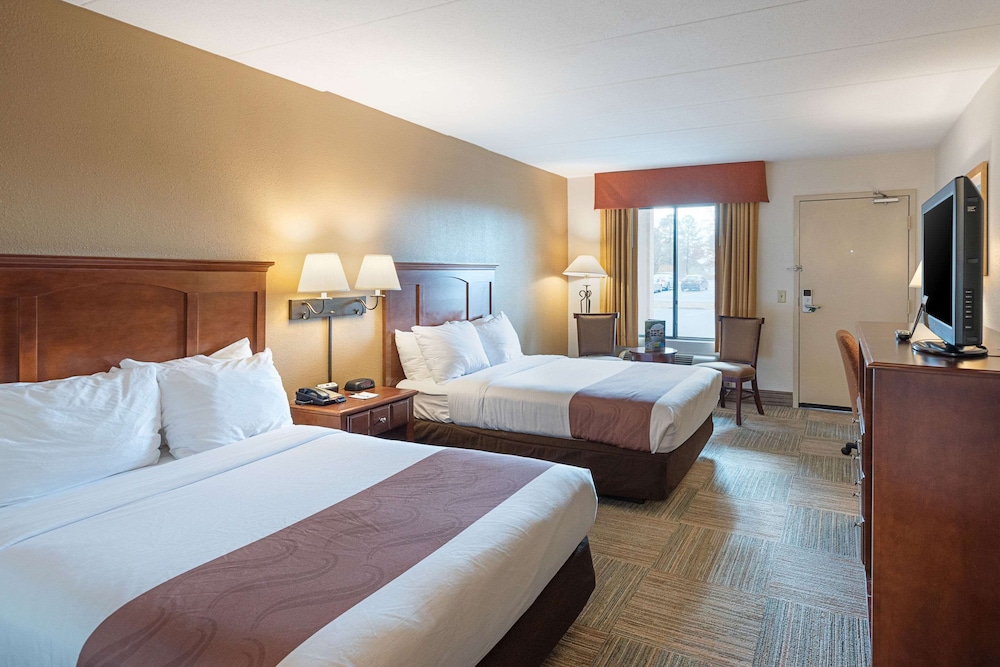 Room, 2 Double Beds, Non Smoking - Photo 1