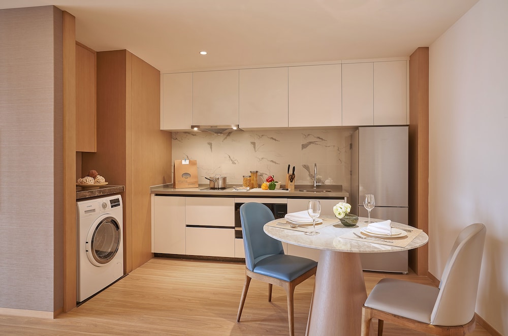 Suite, 1 Bedroom - Photo 4