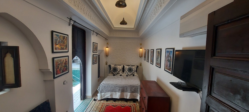 Standard Room - Photo 1