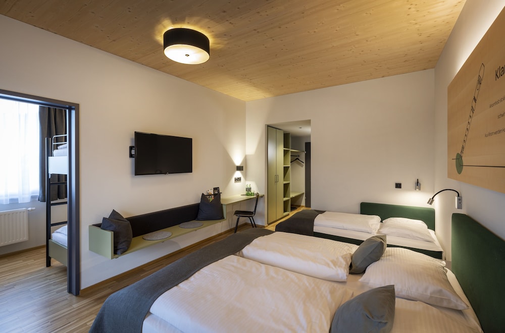 Family Apartment, 2 Bedrooms - Photo 1