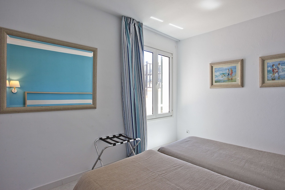 Basic Apartment, 2 Bedrooms photo 2