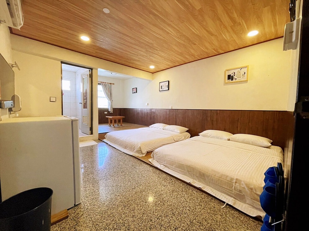 Superior Quadruple Room, 2 Double Beds, Non Smoking photo 1