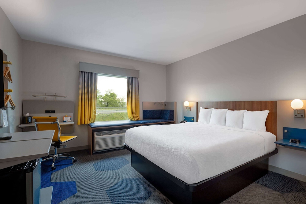 Room, 1 King Bed, Accessible, Non Smoking photo 3
