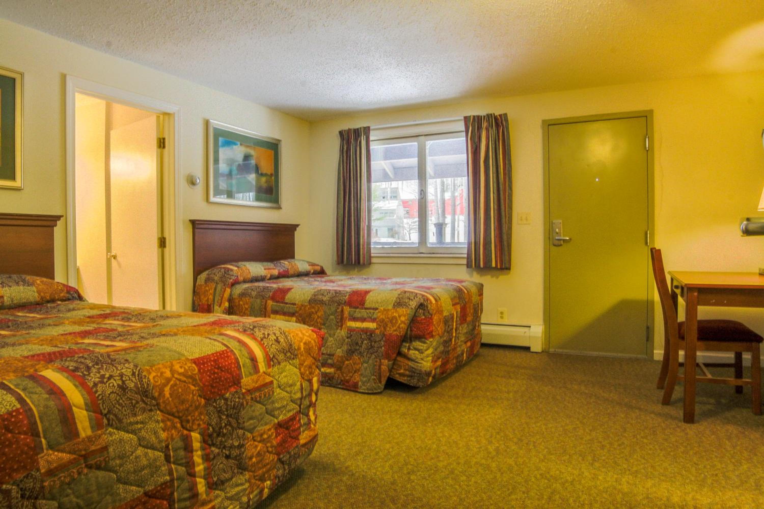 Deluxe Family Room photo 2