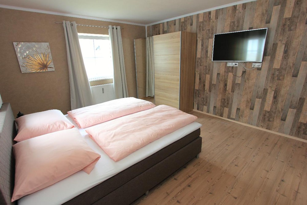 Apartment, Hot Tub photo 3