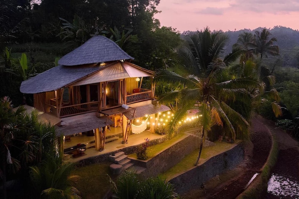 Suboya Bamboo house