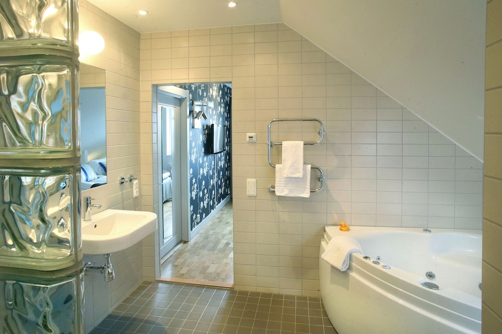 Superior Twin Room photo 3