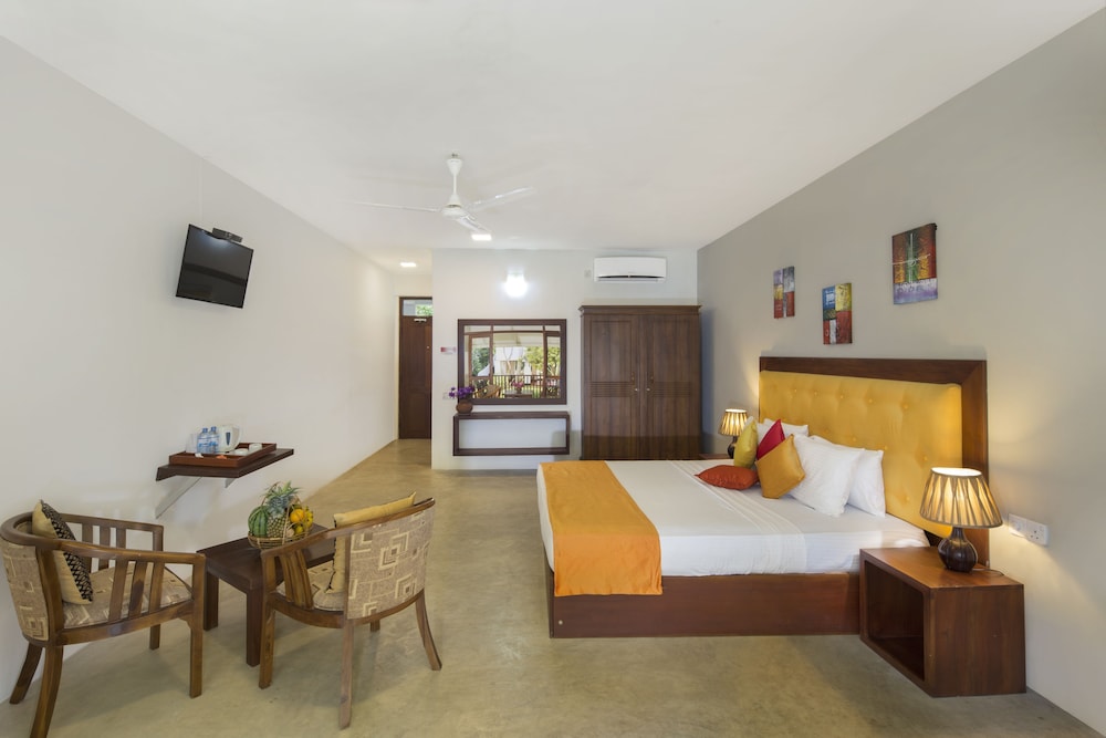 Deluxe Double Room, 1 Double Bed, Balcony, Garden Area