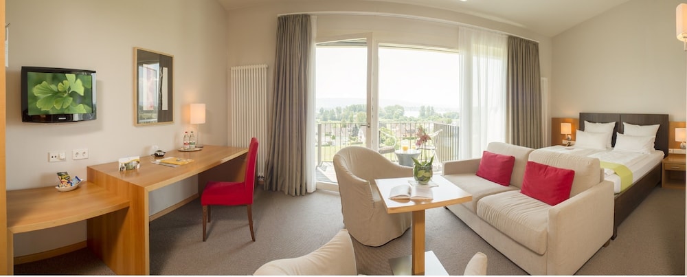 Superior Double Room, Balcony, Lake View