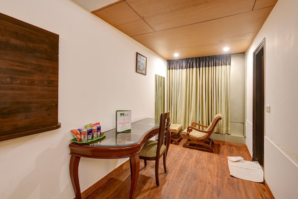 Grand Room photo 2