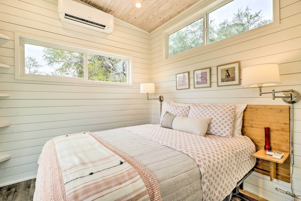 House (2 Bedrooms) photo 2